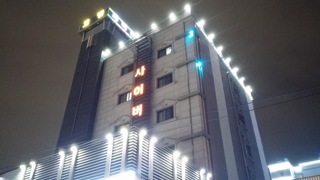 Cyber Motel Gunsan Eksteriør bilde