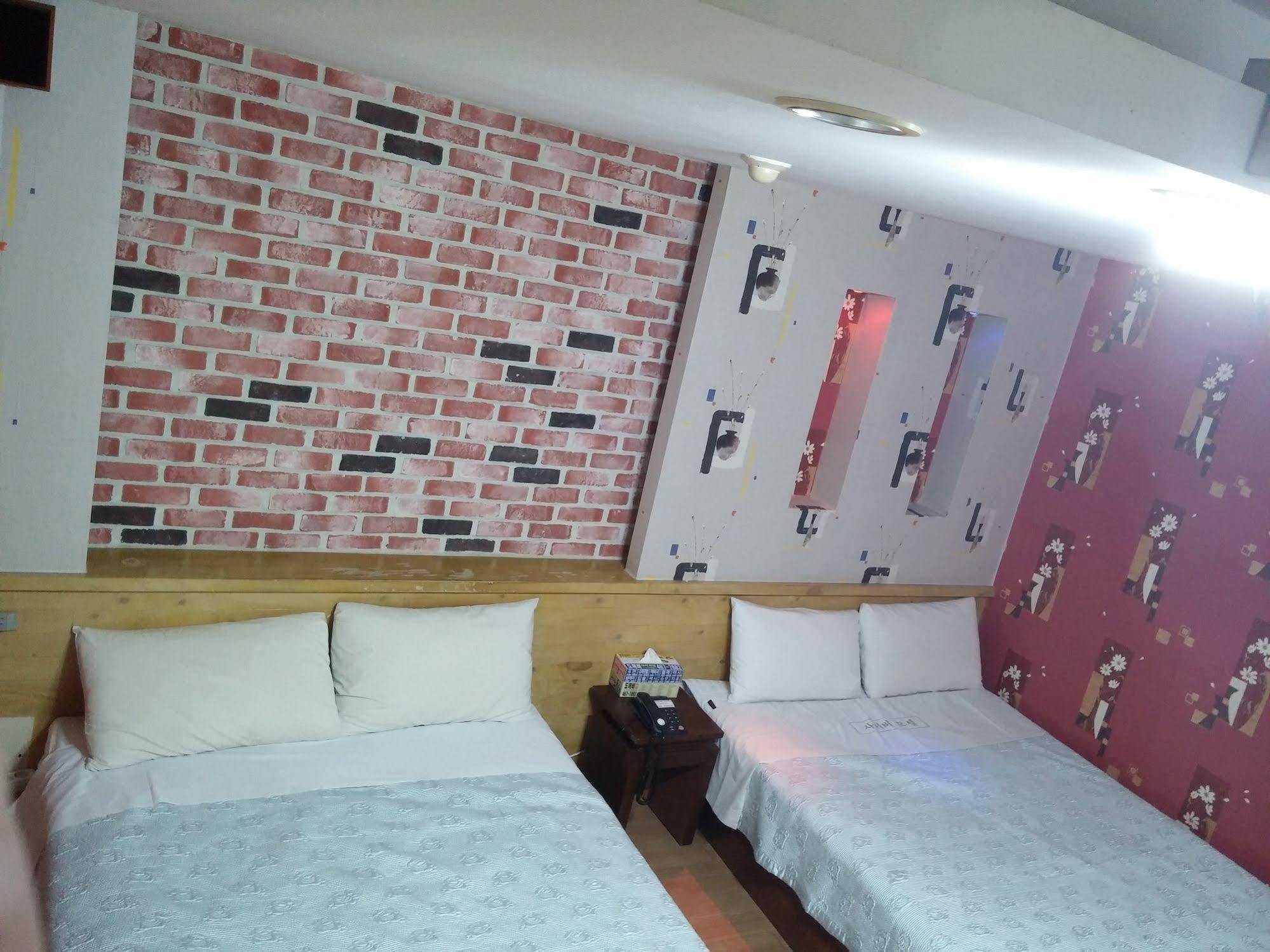 Cyber Motel Gunsan Eksteriør bilde