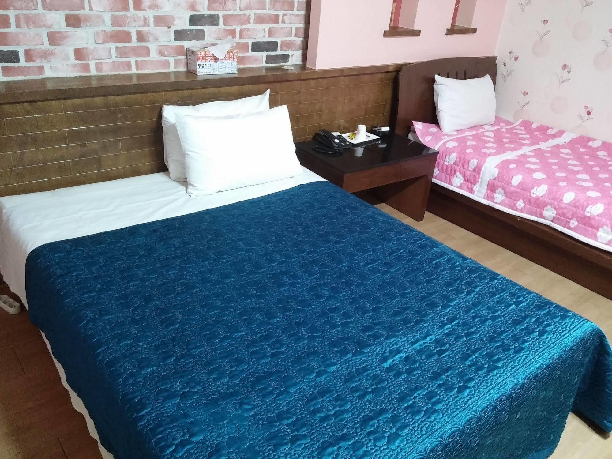 Cyber Motel Gunsan Eksteriør bilde